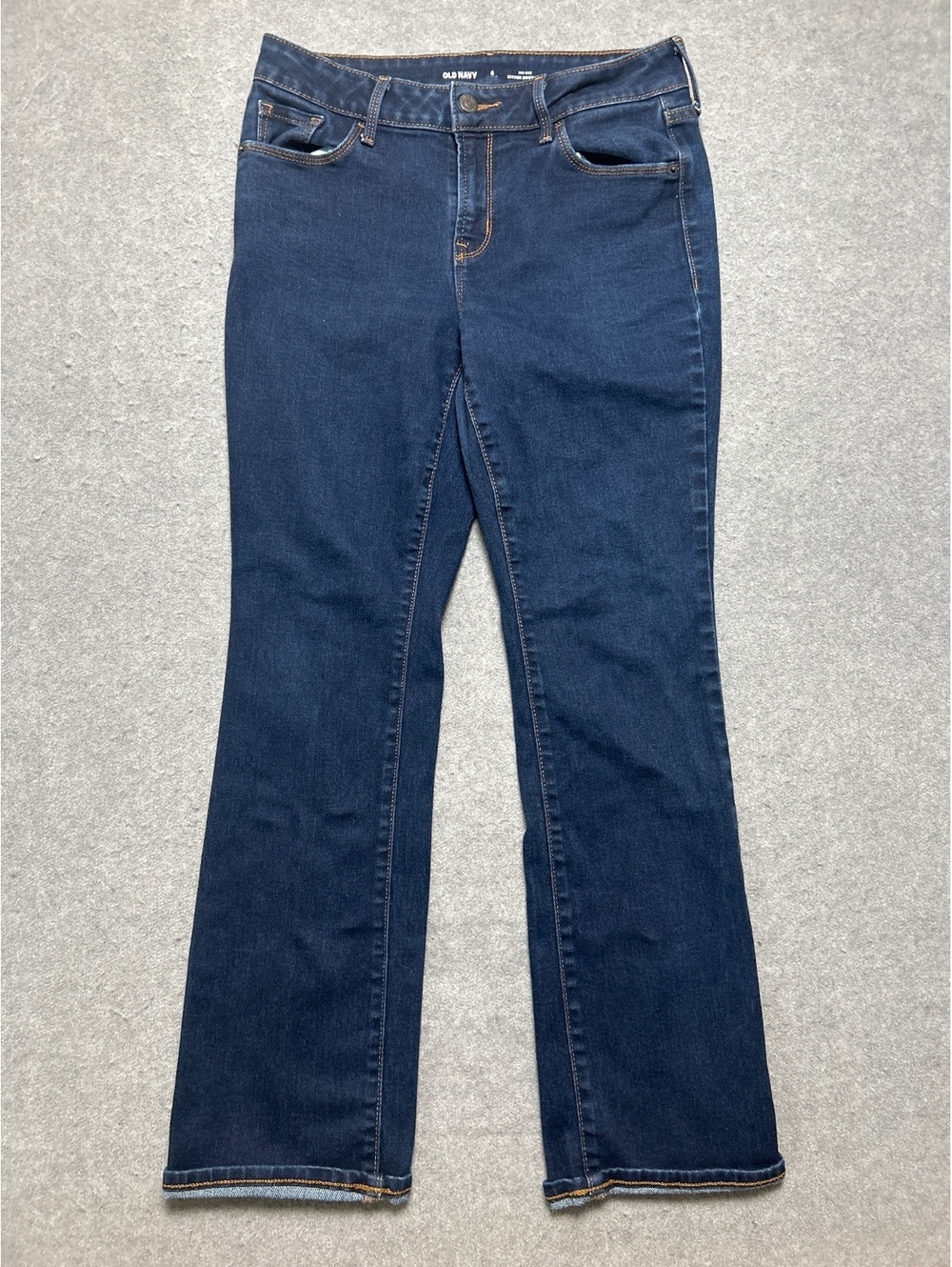 Old Navy Mid-Rise Kicker Boot-Cut Jeans Size 6 Short Dark Blue Denim